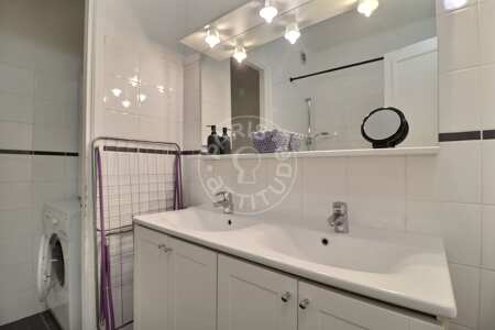 Salle de bain Studio alcove meublé - 33m²  - Bourse - Paris