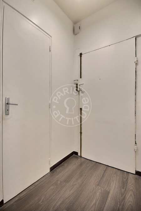 Entrée Studio meublé - 23m²  - Arts et Métiers - Paris