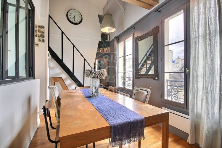 Living room - Furnished 2 bedrooms - Paris 75004 - 8522