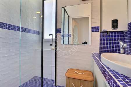 Badezimmer Möblierte wohnung - 50m²  - 1 Zimmer - Notre-Dame de Lorette - Paris