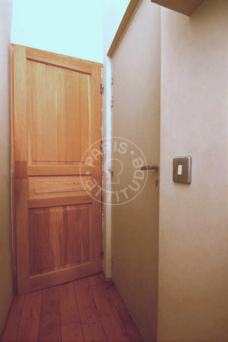 Entrée Studio alcove meublé - 25m²  - Faubourg Saint-Martin - Paris