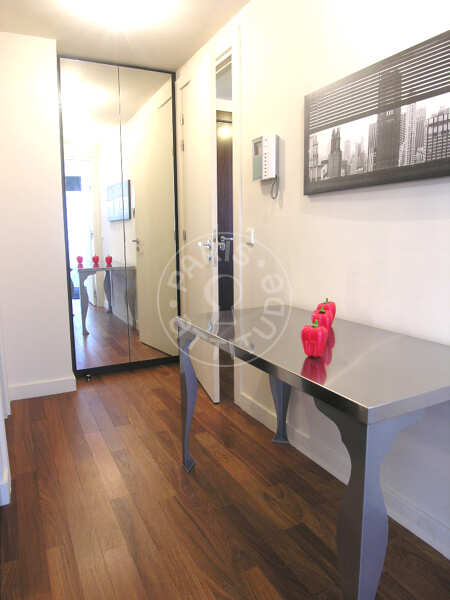 Entrée Appartement meublé - 50m²  - 1 chambre - Arc de Triomphe - Paris