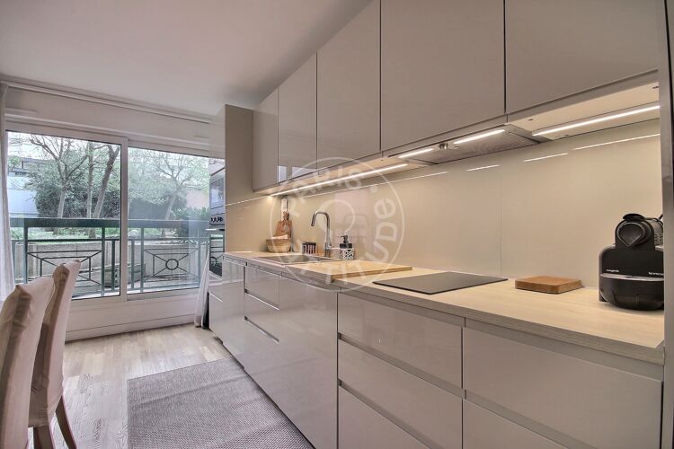 Kitchen - Furnished 2 bedrooms - Paris 75018 - 8612