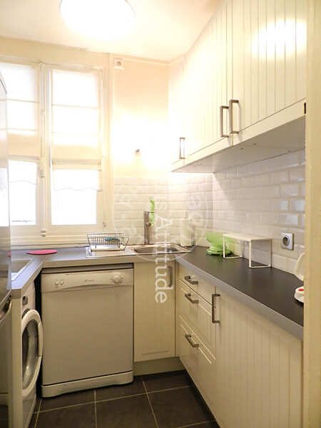 Kitchen Furnished apartment - 40m²  - 1 bedroom - Auteuil - Paris