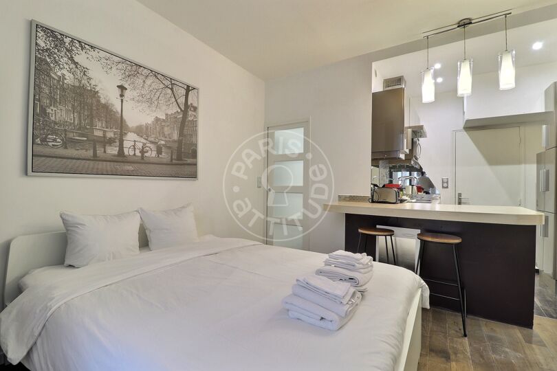 Estudio amueblado - París 75002 - 8667