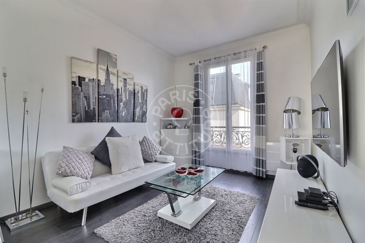 Living room - Furnished 1 bedroom - Paris 75008 - 8675
