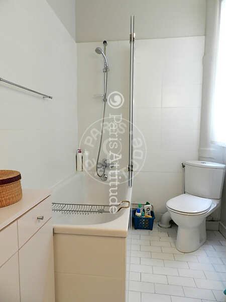 Bathroom Furnished apartment - 64m²  - 1 bedroom - Gare de l'Est / Gare du Nord - Paris