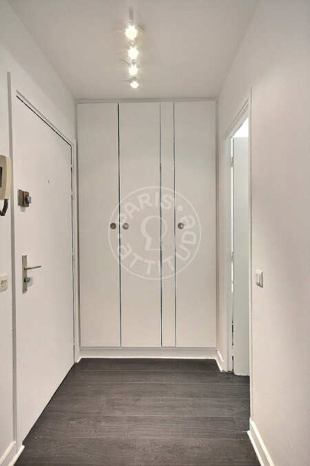 Entrada Quitinete mobilado - 33m²  - Neuilly-sur-Seine
