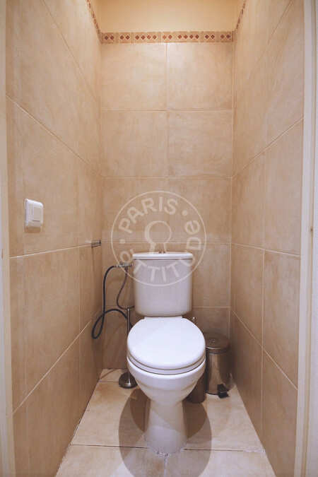 Toilet Furnished apartment - 50m²  - 1 bedroom - Victor Hugo - Paris
