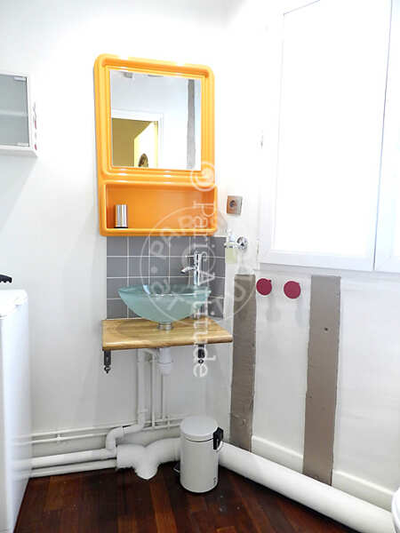 Casa de banho Quitinete mobilado - 18m²  - Strasbourg Saint-Denis - Paris