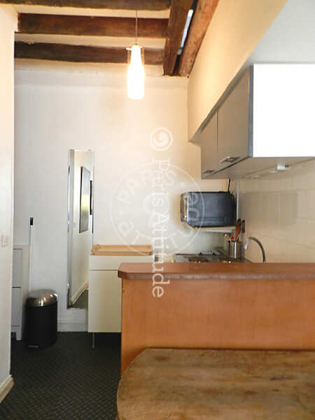 Kitchen Furnished apartment - 27m²  - 1 bedroom - Batignolles - Paris