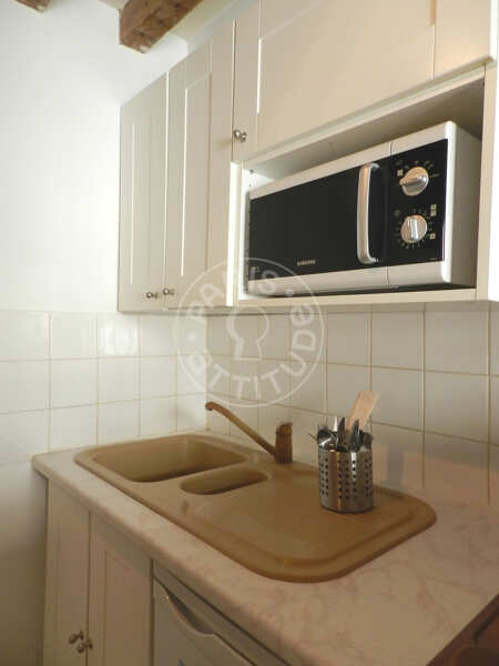 Cuisine Studio meublé - 29m² - Notre-Dame de Lorette - Paris