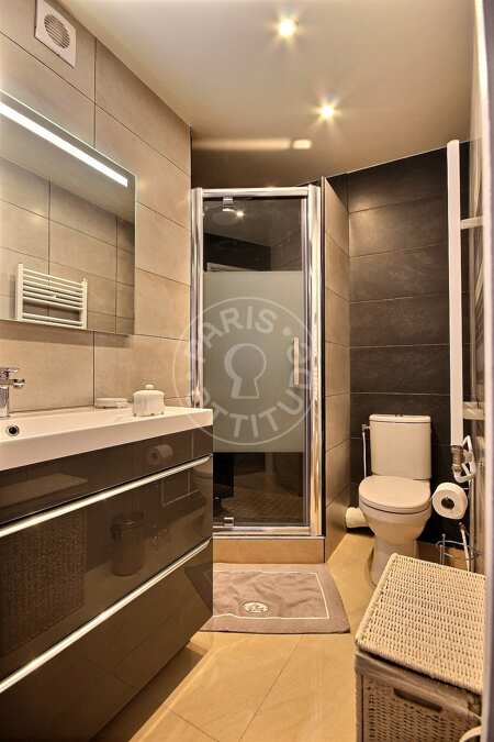 Baño Estudio amueblado - 39m²  - Victor Hugo - París