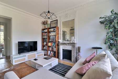 Wohnzimmer Möblierte wohnung - 70m²  - 2 Zimmer - Bir-Hakeim - Paris