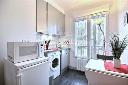 Cuisine Studio meublé - 16m²  - Neuilly-sur-Seine