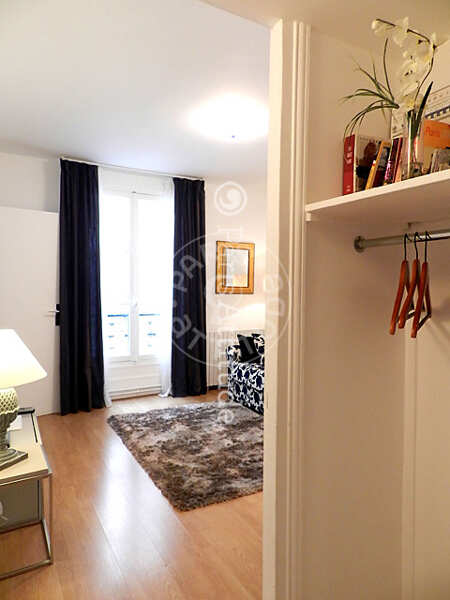 Entrée Appartement meublé - 48m²  - 1 chambre - Invalides - Paris