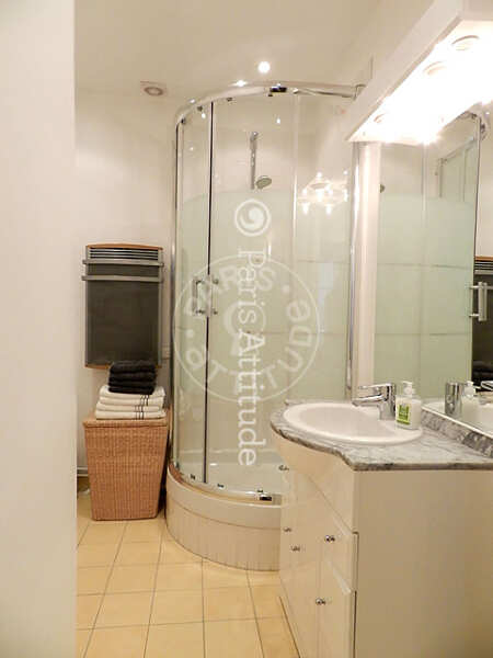 Salle de bain Appartement meublé - 48m²  - 1 chambre - Invalides - Paris