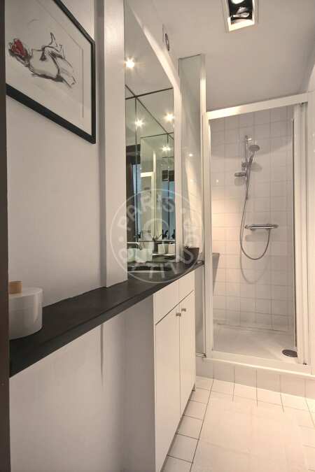 Bathroom Furnished studio - 42m²  - Miromesnil - Paris