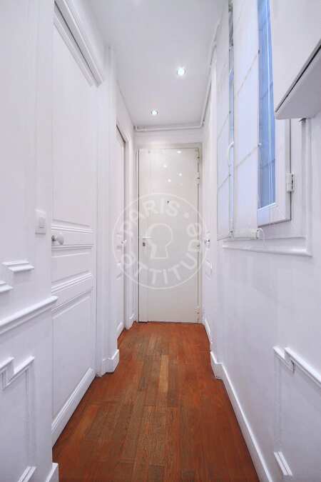 Entrée Appartement meublé - 32m² - 1 chambre - Trocadéro - Paris