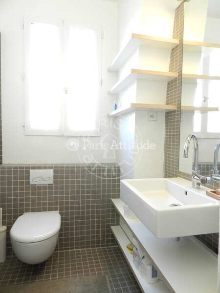 Salle de bain Appartement meublé - 47m²  - 1 chambre - Porte des Lilas - Paris