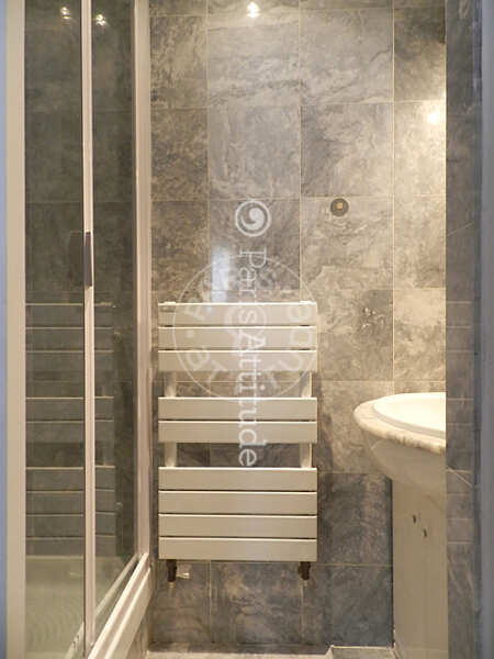 Salle de bain Appartement meublé - 41m²  - 1 chambre - Montorgueil - Paris