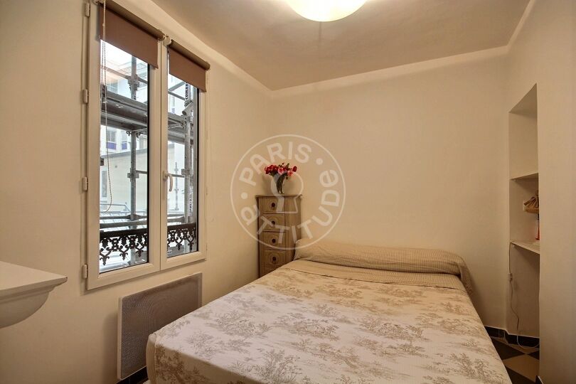 1 locale arredato - Parigi 75007 - 9051