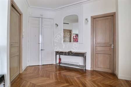 Entrance Furnished apartment - 130m²  - 3 bedrooms - La Muette / Bois de Boulogne - Paris