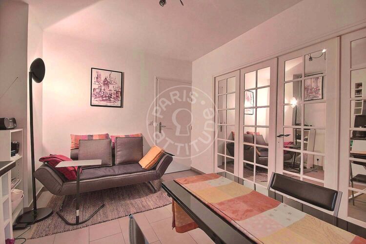 Salotto - 1 locale arredato - Parigi 75020 - 9072