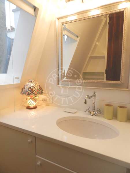 Badezimmer Möblierte studio - 18m²  - Saint-Germain - Paris