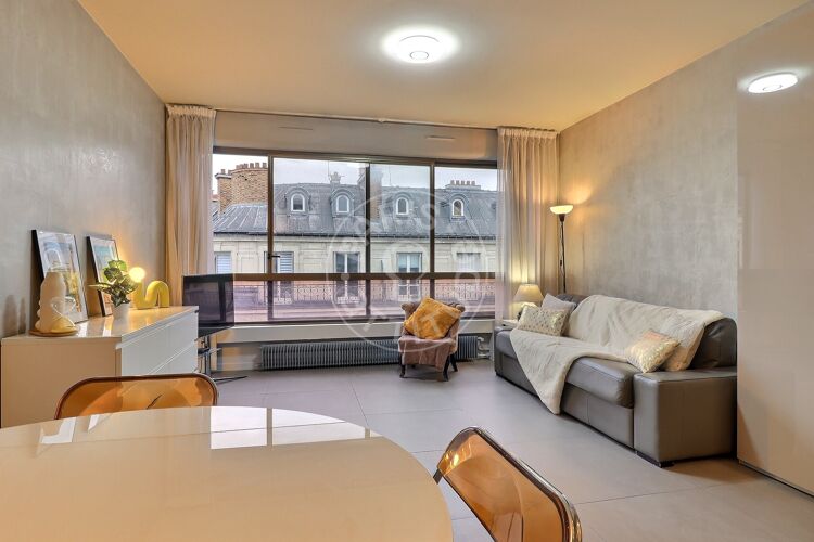 Salón - Estudio amueblado - París 75008 - 9139