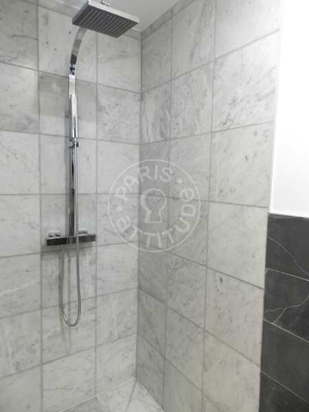 Salle de bain Appartement meublé - 43m² - 1 chambre - Faubourg Saint-Martin - Paris