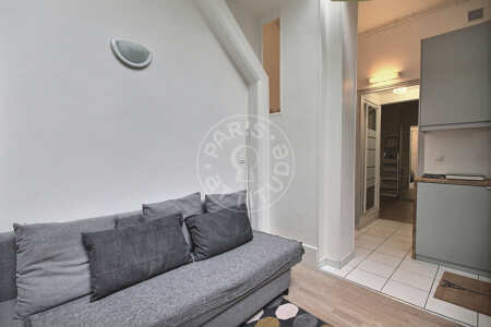Salotto Mansardato arredato - 23m²  - Poissonnière - Parigi