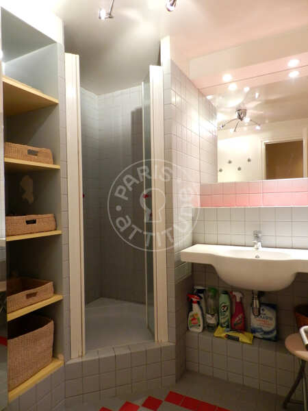 Salle de bain Appartement meublé - 60m²  - 2 chambres - Saint-Paul - Paris