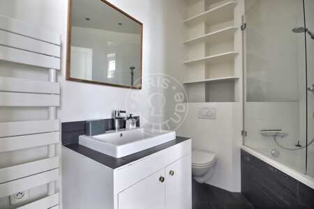 Bathroom Furnished apartment - 50m²  - 1 bedroom - Invalides - Paris