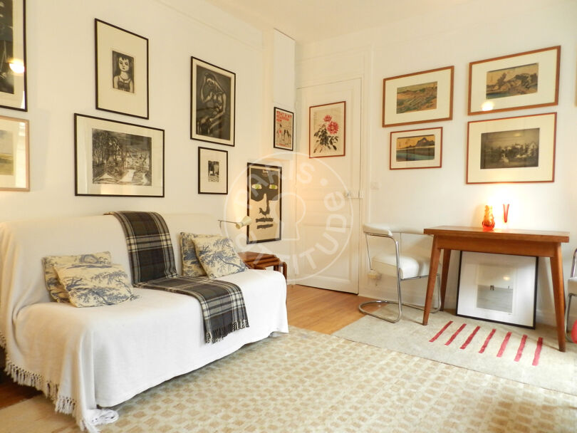 Estudio amueblado - París 75009 - 9326