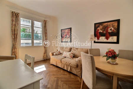 Living room Furnished apartment - 47m² - 1 bedroom - Convention - Paris