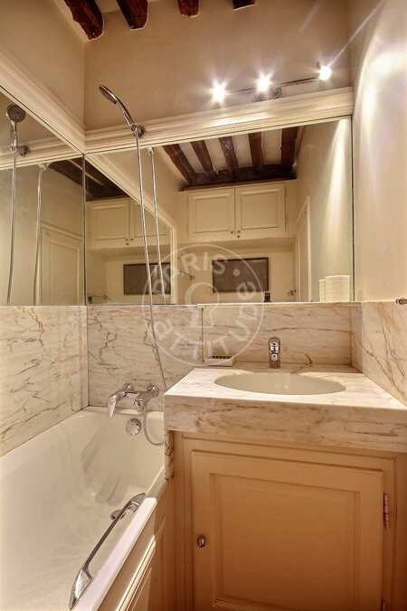 Casa de banho Quitinete mobilado - 25m²  - Saint-Germain - Paris