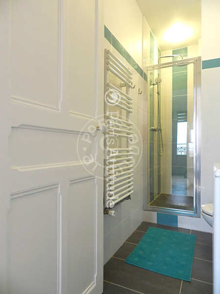 Casa de banho Quitinete mobilado - 25m²  - Sacré-Cœur - Paris