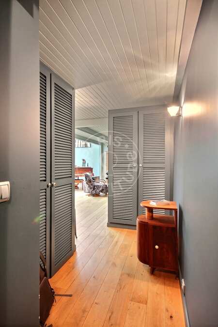 Entrance Furnished duplex - 75m²  - 2 bedrooms - Saint Placide - Paris