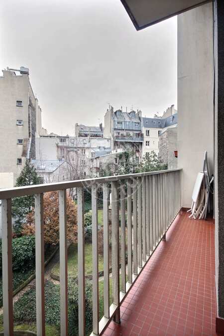 Balcony Furnished apartment - 48m²  - 1 bedroom - Moulin Rouge / Pigalle - Paris
