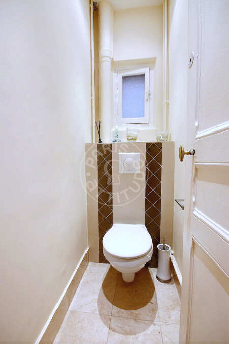 Toilet Furnished apartment - 65m²  - 2 bedrooms - Beaugrenelle - Paris