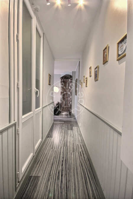 Entrada Apartamento mobilado - 30m²  - 1 quarto - Oberkampf - Paris