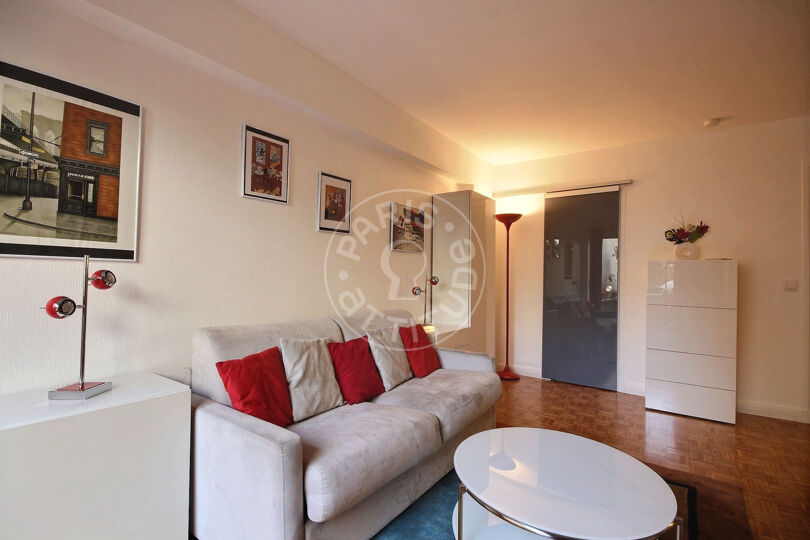 Furnished studio - Paris 75010 - 9565