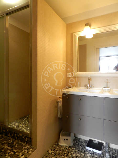 Bathroom Furnished apartment - 50m²  - 1 bedroom - Place des Vosges - Paris