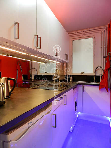 Cuisine Studio meublé - 24m²  - Belleville - Paris