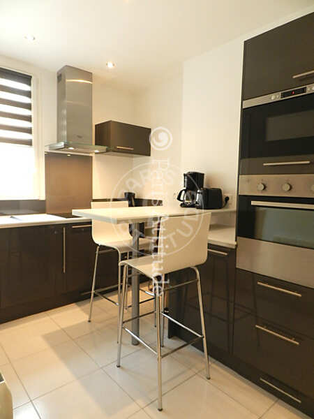 Kitchen Furnished studio - 27m² - Commerce - Paris