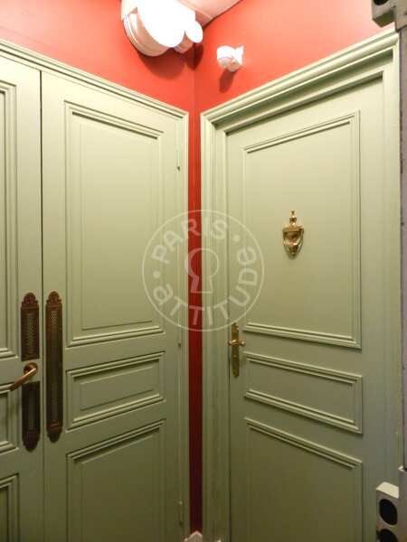 Entrance Furnished apartment - 60m²  - 2 bedrooms - Strasbourg Saint-Denis - Paris