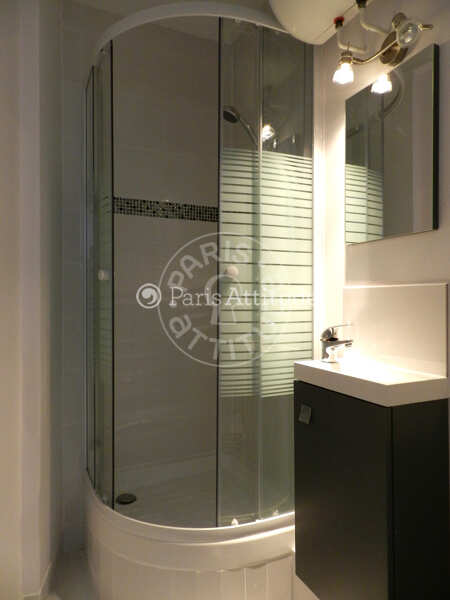 Salle de bain Studio meublé - 16m²  - La Muette / Bois de Boulogne - Paris