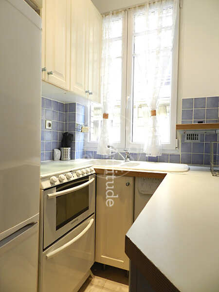 Kitchen Furnished studio - 26m² - Arc de Triomphe - Paris