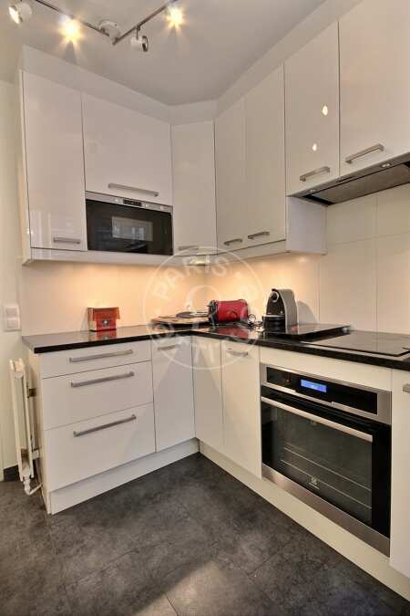 Kitchen Furnished duplex - 165m²  - 4 bedrooms - Pereire - Paris